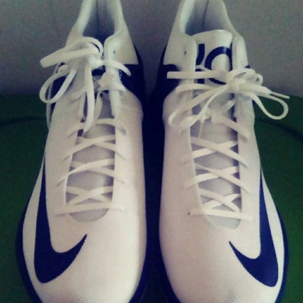 Nike zoom sneakers size 18